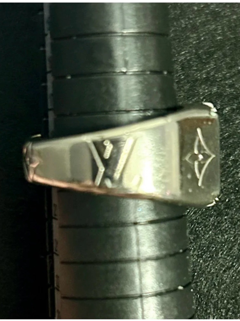 Louis Vuitton Polished Silver Monogram Signet Ring - Picture 3 of 11